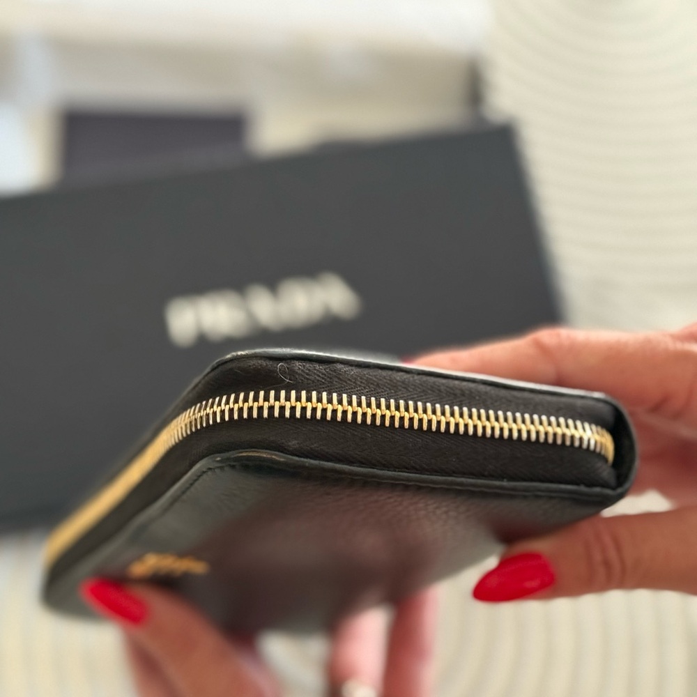 Prada Black Leather Zip-Around Wallet - Picture 5 of 5